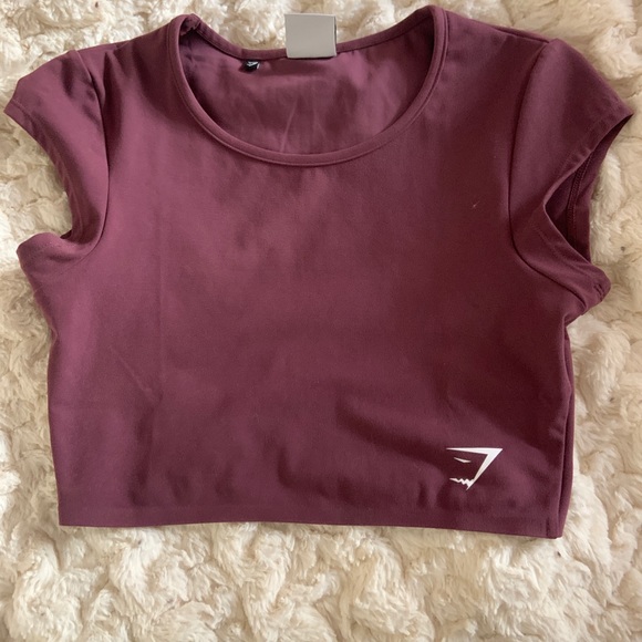 Gyumshark berry red dreamy crop top - Picture 2 of 7